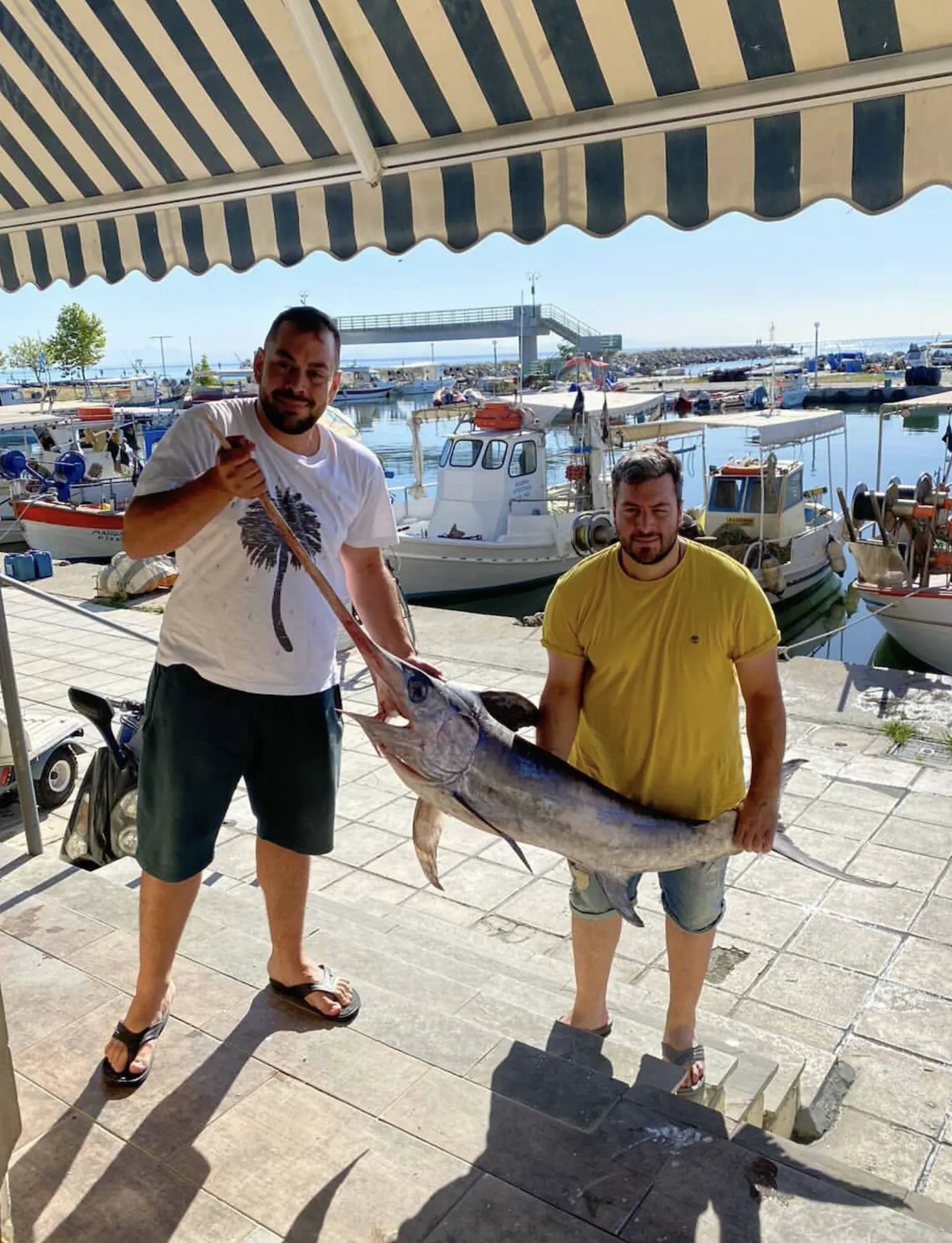 Η ομάδα του Ιχθυοπωλείου Γρηγόρης